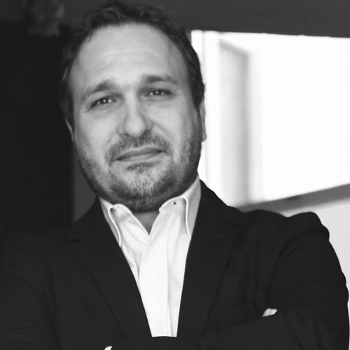 Suat Özçağdaş
